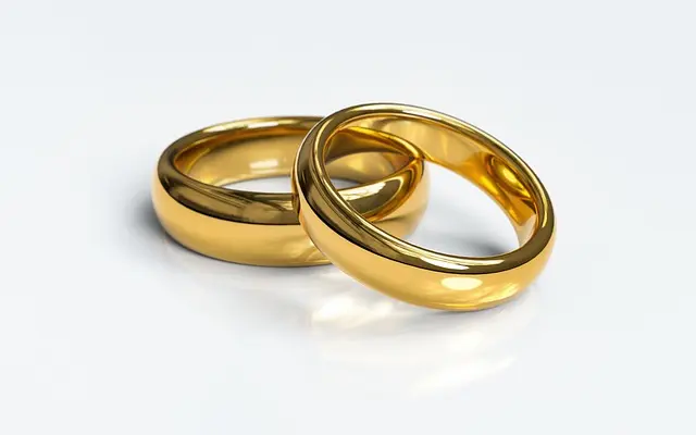 Comment intégrer des rituels symboliques pour vos noces d'or