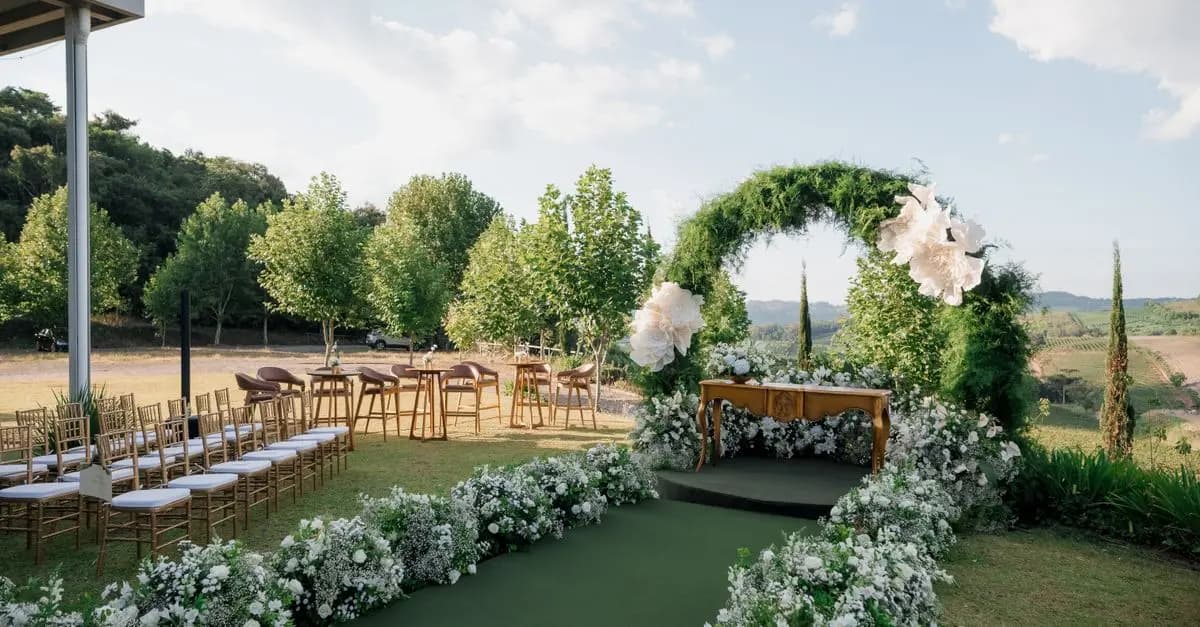 Comment créer une cérémonie émotive pour vos noces d'or