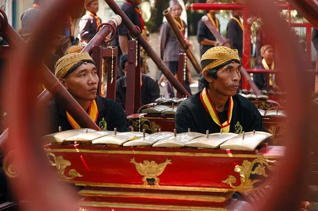Les plus belles traditions des noces d'or à travers le monde