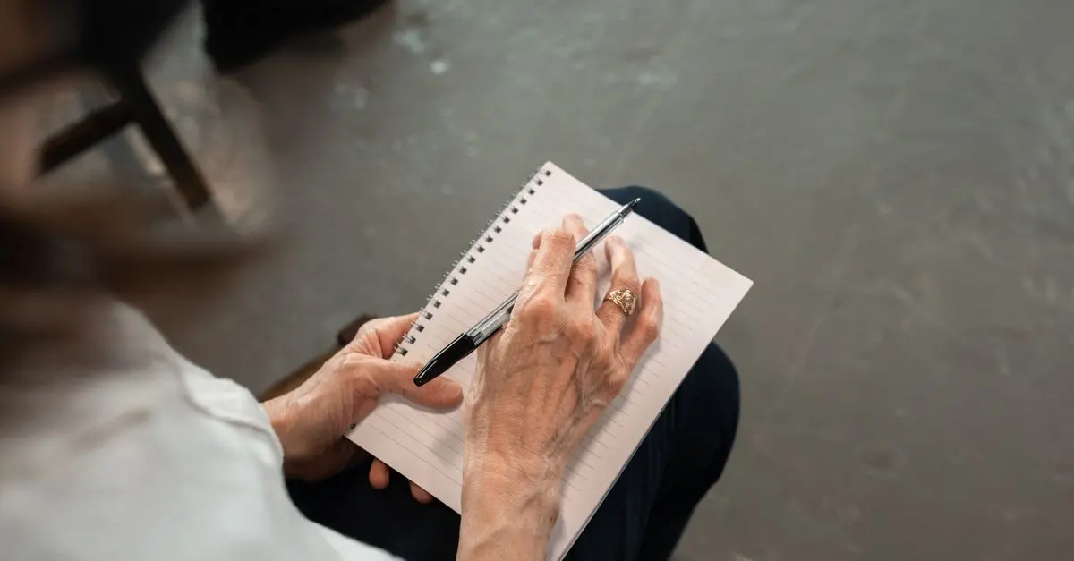 Écrire un journal des 50 ans d'amour : Astuces et idées