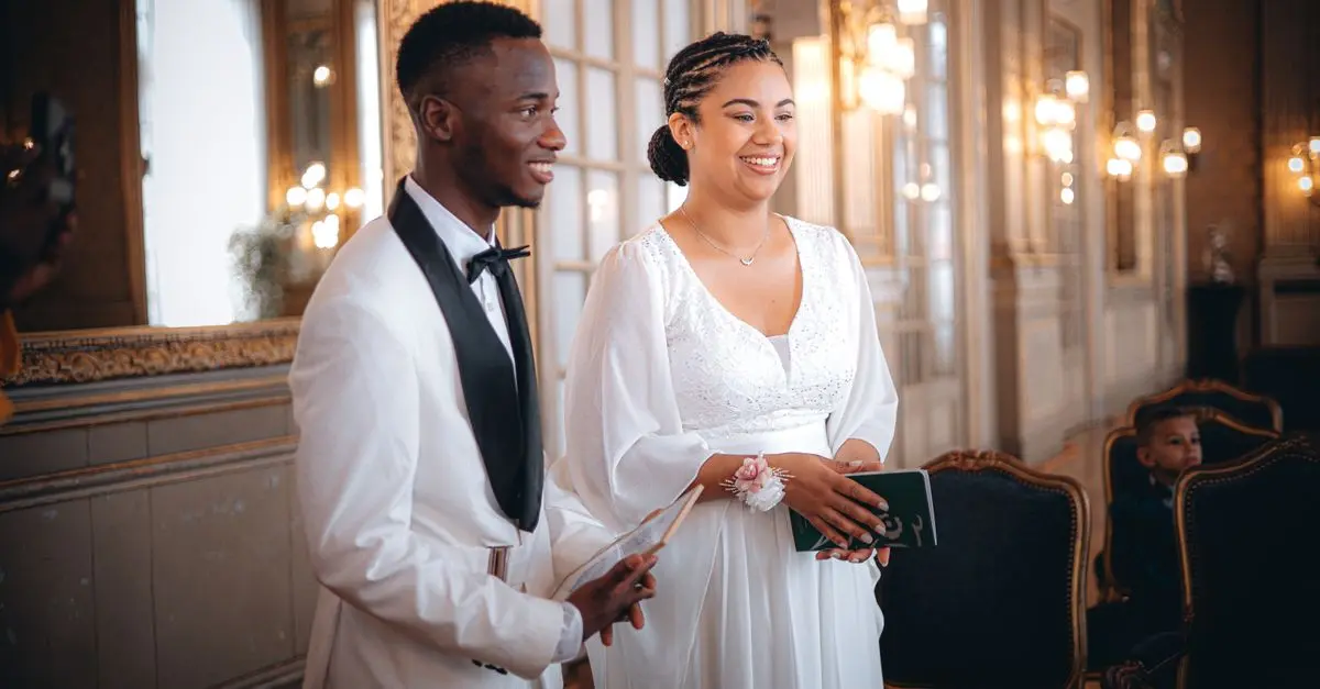 Accessoires de mode à porter pour des noces d'or